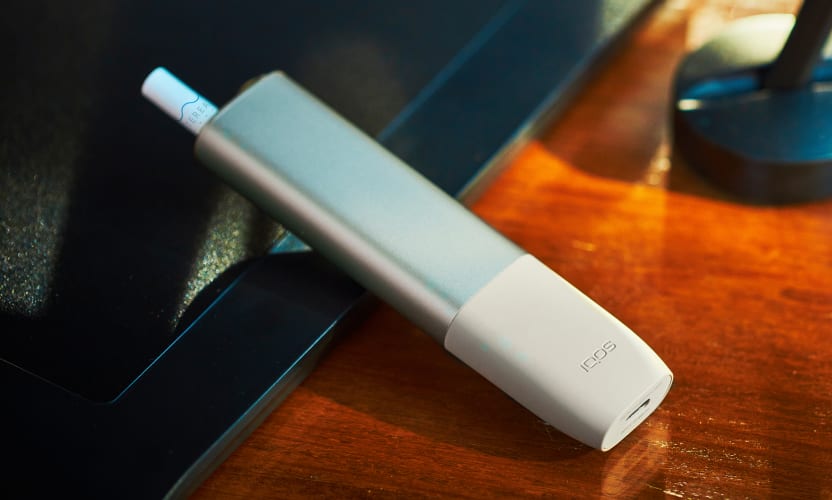 IQOS ILUMA ONE w kolorze Pebble Beige z wkładem TEREA