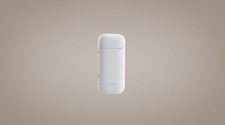 IQOS 2.4 Plus charger lights