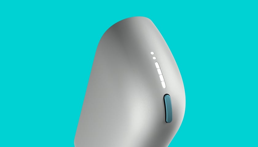 Przenośna ładowarka IQOS Originals Duo w kolorze srebrnym.